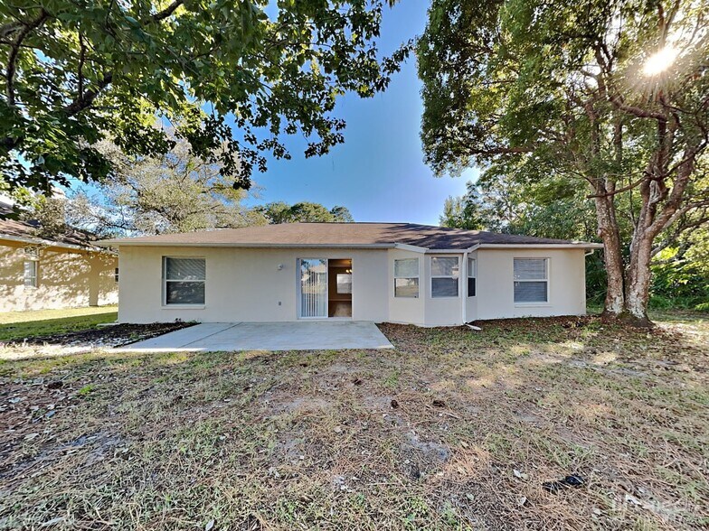 Building Photo - 12285 Villa Rd