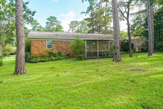 Building Photo - 3/2 Home in Killearn Estates