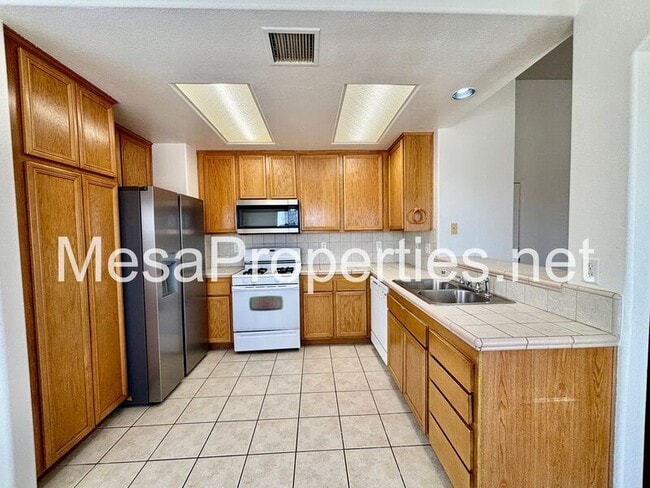 Building Photo - 12423 San Dimas St