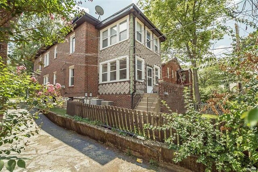 Building Photo - 7375 Amherst Ave