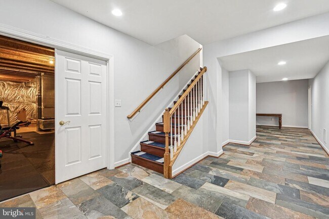 Building Photo - 602 Corsair Ct