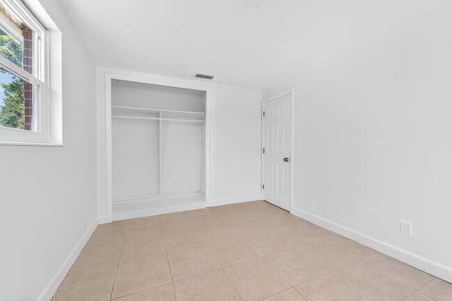 Building Photo - 5821 Urdea Rd
