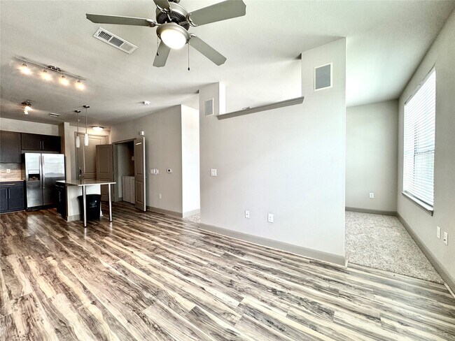 Building Photo - 3788 Richmond Ave.