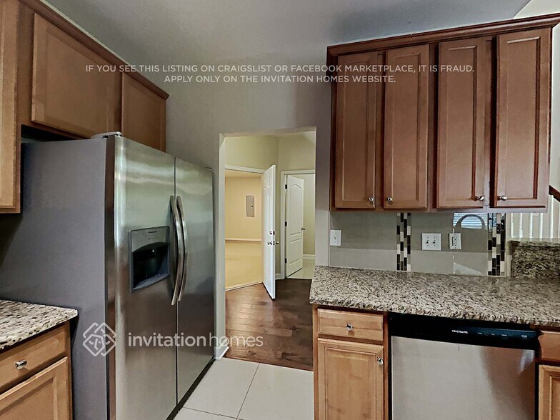 Building Photo - 4823 Clarkstone Dr