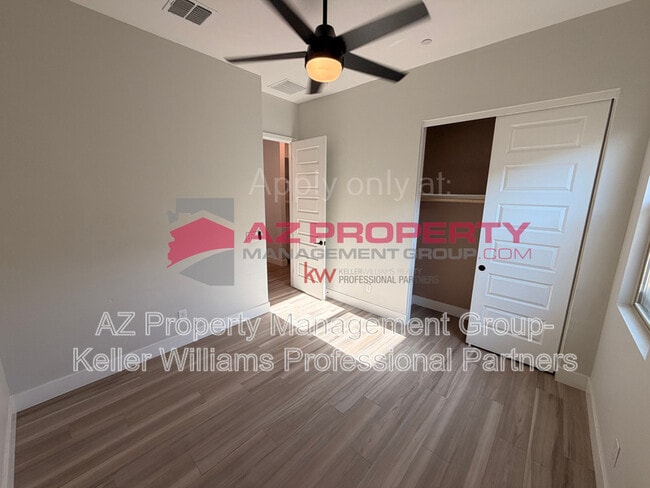 Building Photo - 13314 W Dale Ln