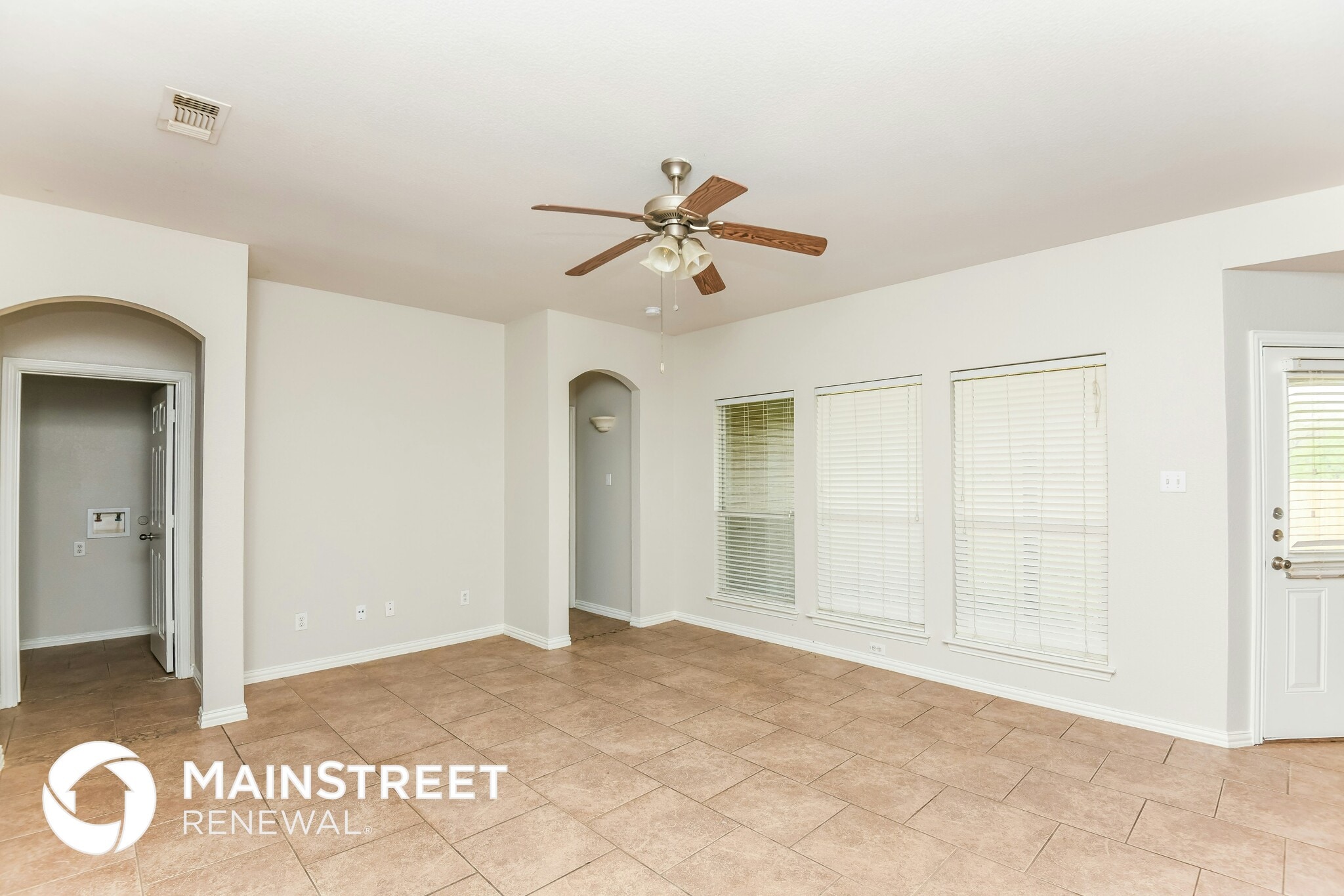 Building Photo - 233 Kennedy Dr