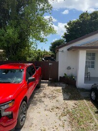 Building Photo - 1442 NW 73rd St