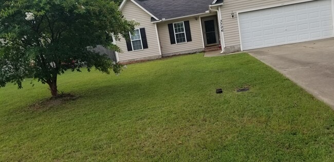 Building Photo - 3706 Pioneer Dr