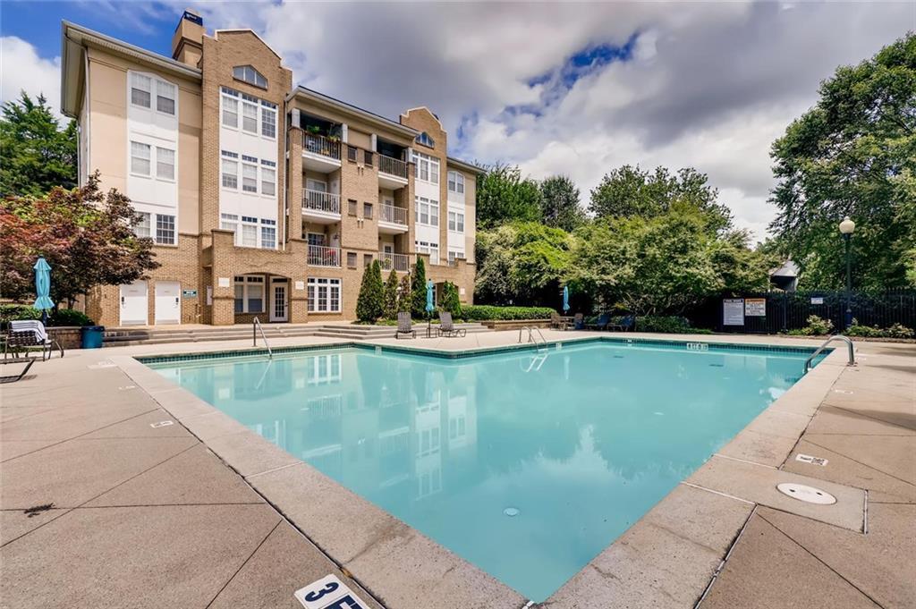 Pool - 240 Renaissance Pkwy NE