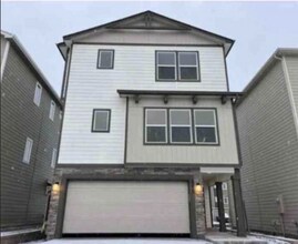 Building Photo - 5253 Painted Sky View