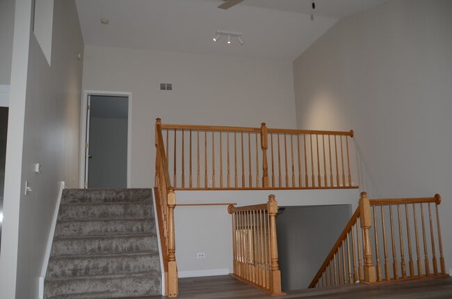 Building Photo - 8012 Sierra Woods Ln