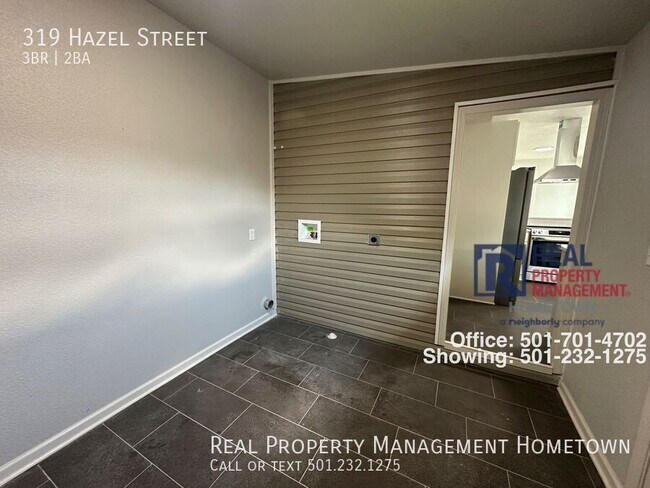 Building Photo - 319 Hazel St