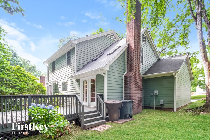 Building Photo - 2417 Quaker Landing Rd