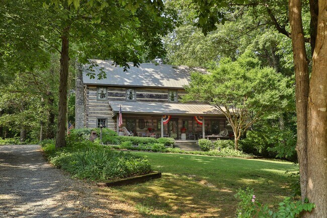 Building Photo - Custom- Built, Log Home in Martin, TN!