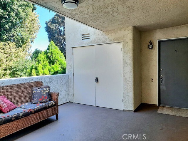 Building Photo - 2233 Via Puerta
