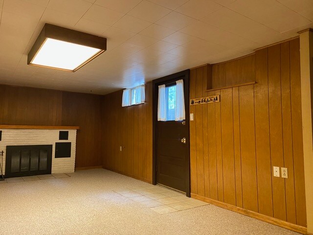 Building Photo - 225 N Overland Trl