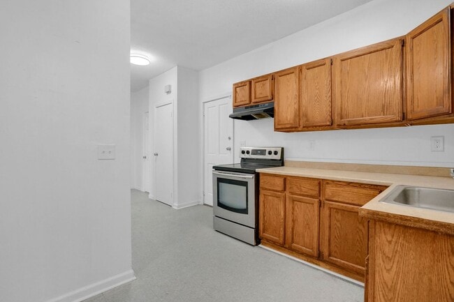 Building Photo - 296 Hancock St