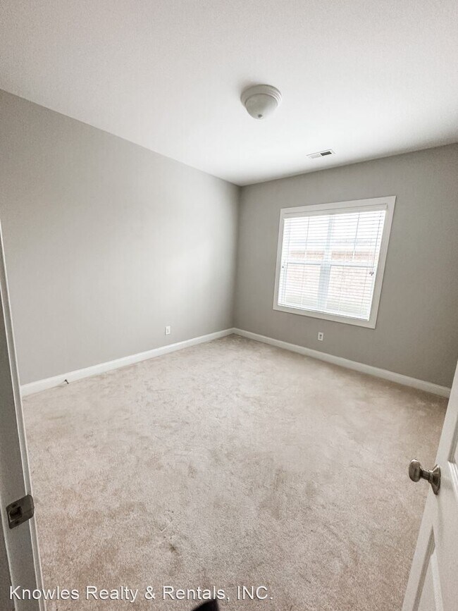 Building Photo - 4 br, 3 bath House - 5033 Gorham Avenue