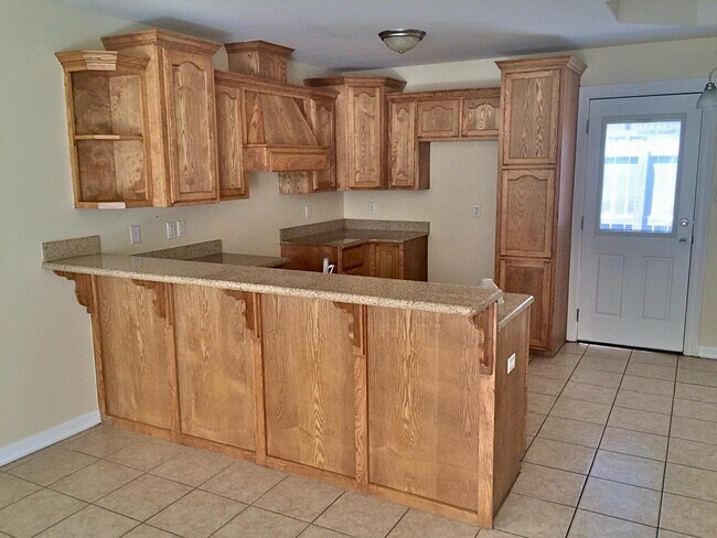 Building Photo - 1205 S Palm Dr