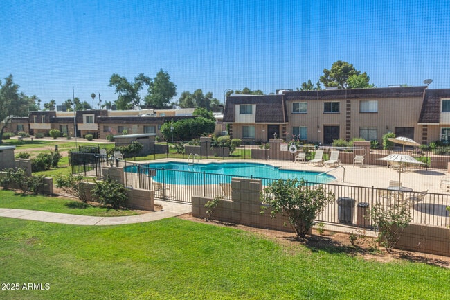 Building Photo - 5121 N Granite Reef Rd