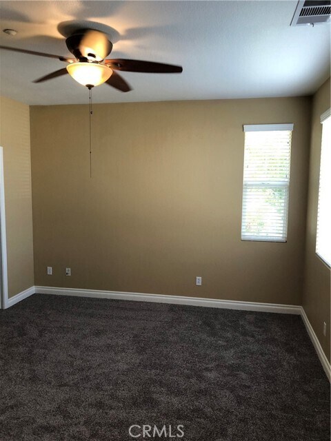 Building Photo - 25056 Driftoak St