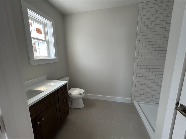 Building Photo - 34 Bailey Ave