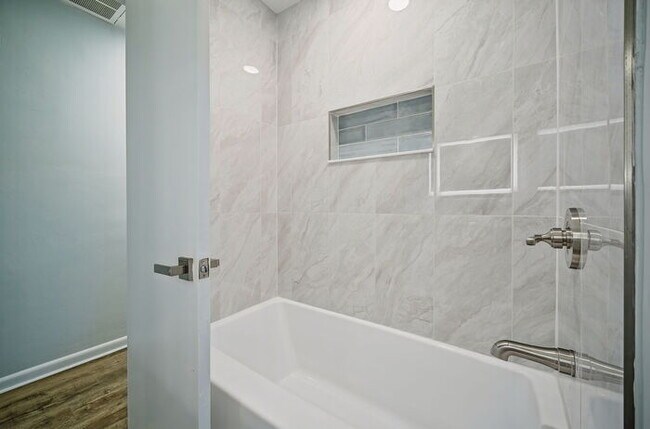 Building Photo - Recently Remodeled, Beautiful 3 Bedroom Home in Norfolk