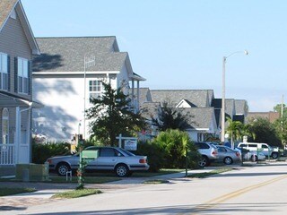 Building Photo - 3 Bedroom 2.5 Bathroom 1 car garage Single Family Home