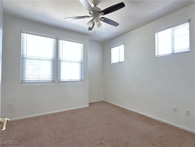 Building Photo - 2325 Windmill Pkwy
