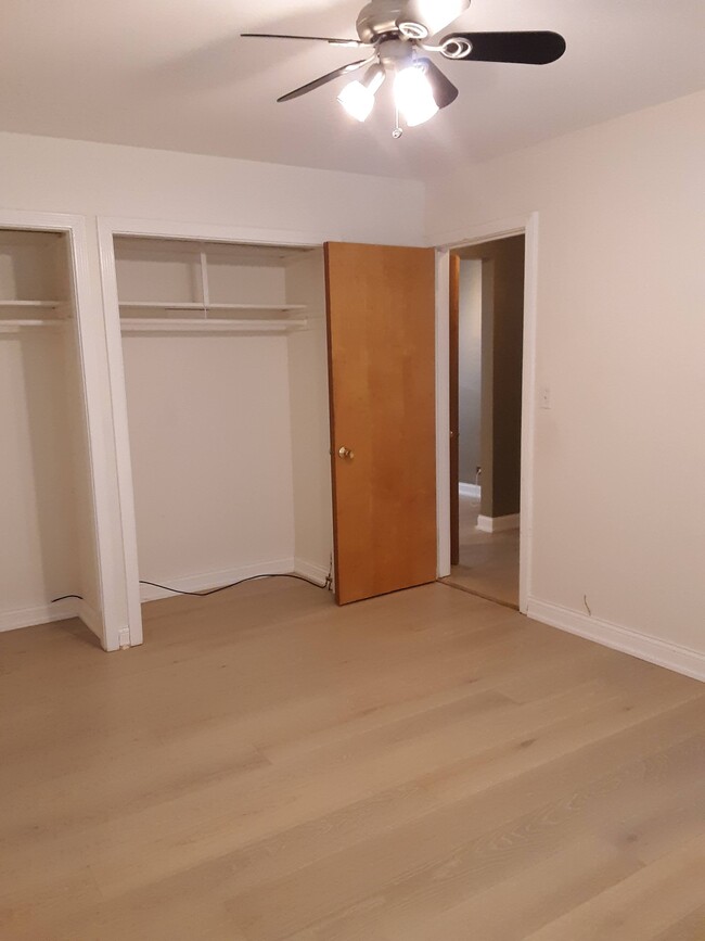 Building Photo - Spacious First Floor 1 Bed Available NOW i...