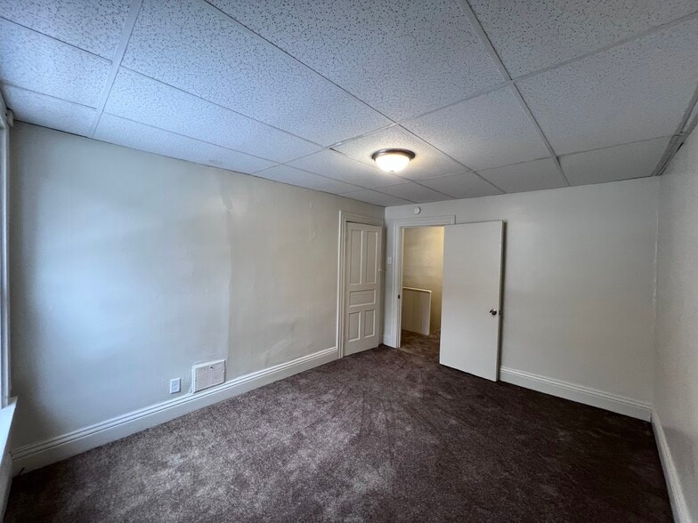 Building Photo - 425 Ohio Ave