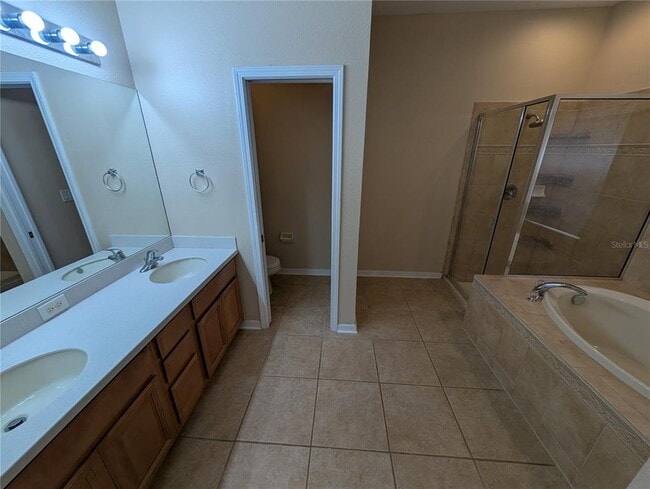 Building Photo - 9841 Jasmine Brook Cir