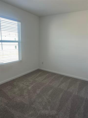 Building Photo - 12140 Thoroughbred Dr