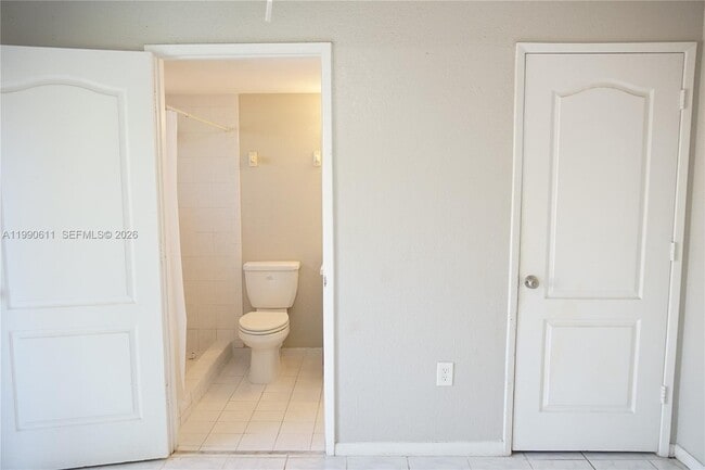 Building Photo - 331 NW 82nd Ave