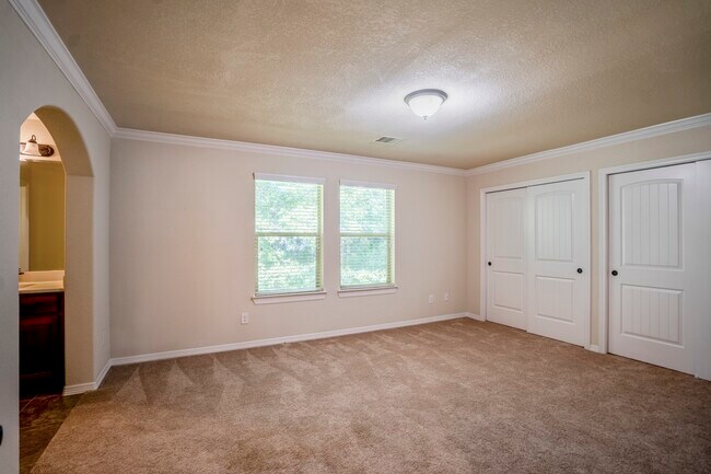 Building Photo - 11306 Longmire Creek Ct