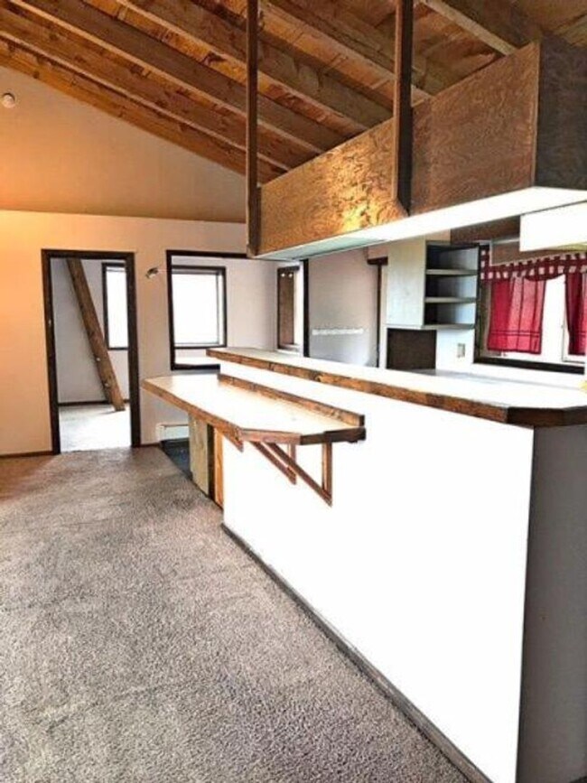 Building Photo - 307 High St