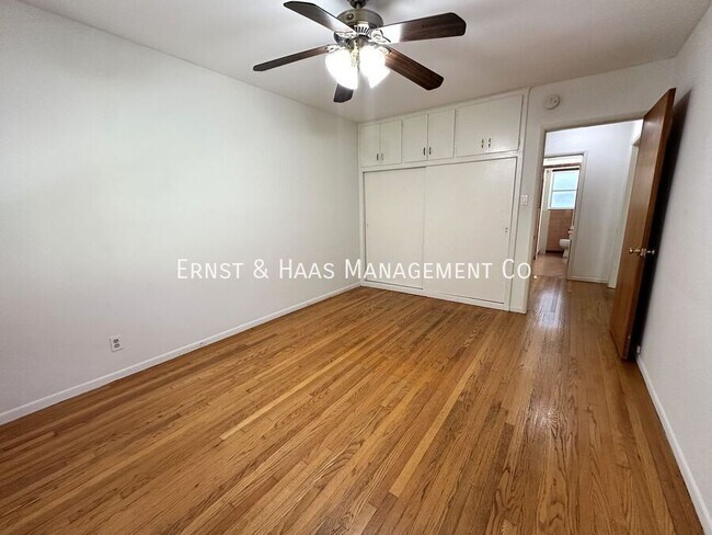 Building Photo - 700 E Carson St