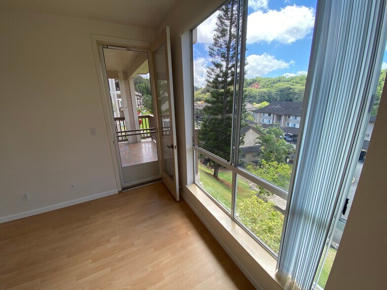 Main Bedroom Views - 95-976 Wikao St