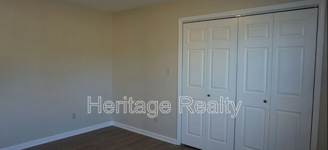 Building Photo - 867 Westgate Dr