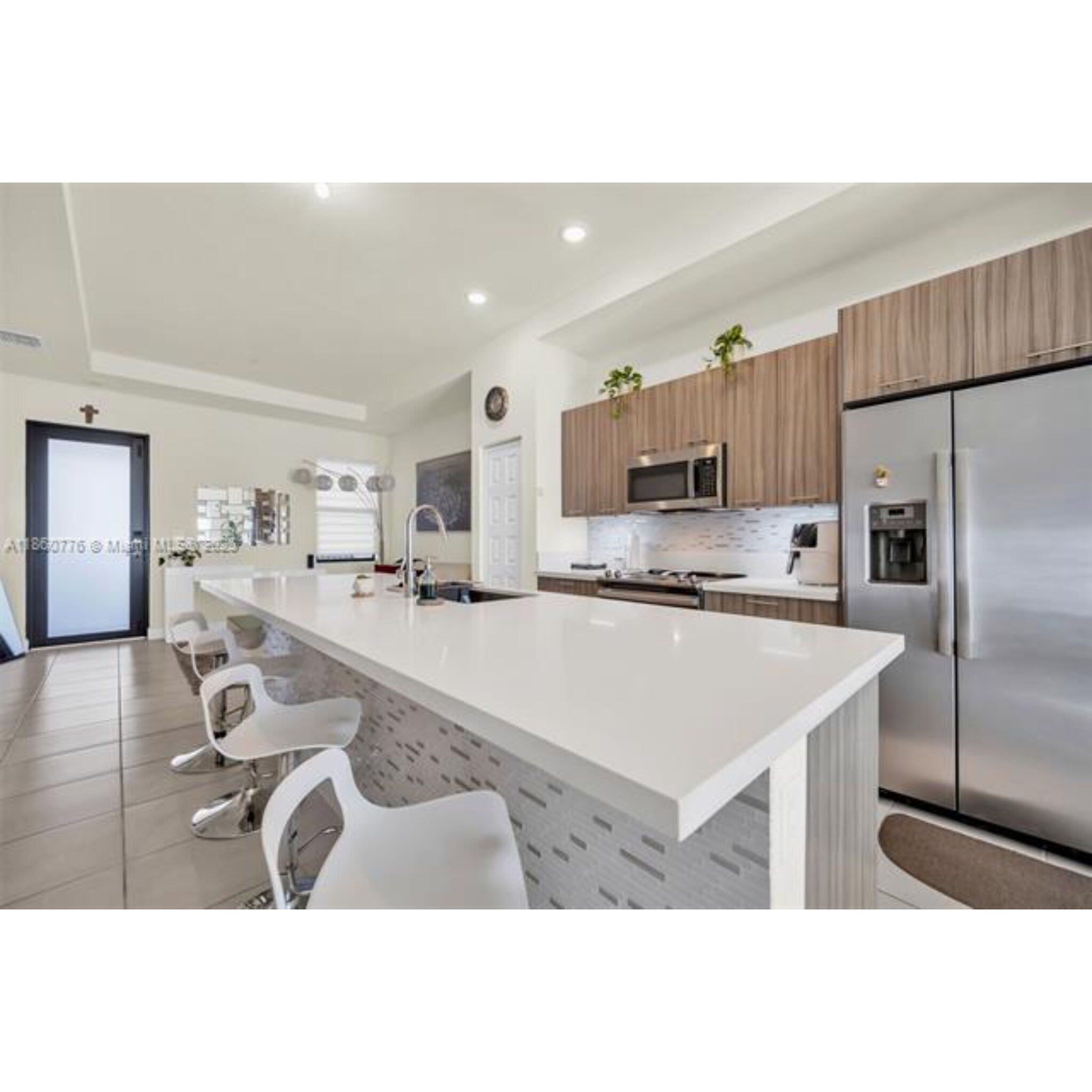 Building Photo - 8045 NW 104th Ave