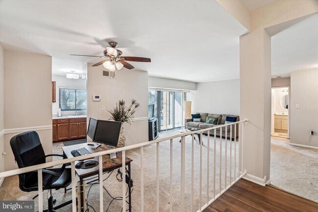 Building Photo - 15603 Dorset Rd