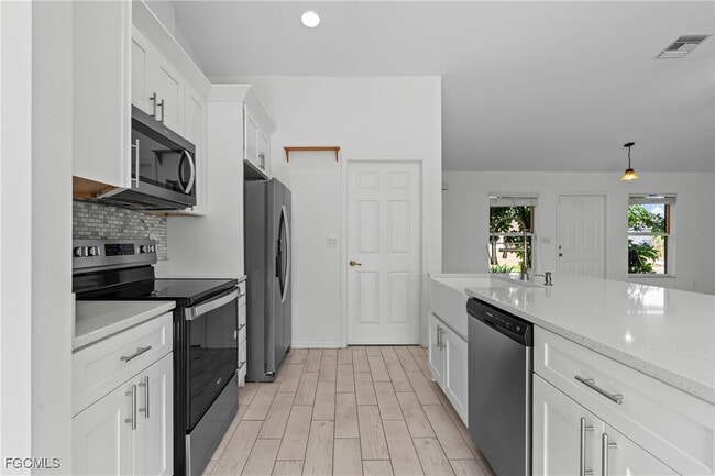 Building Photo - 2613 39th St SW