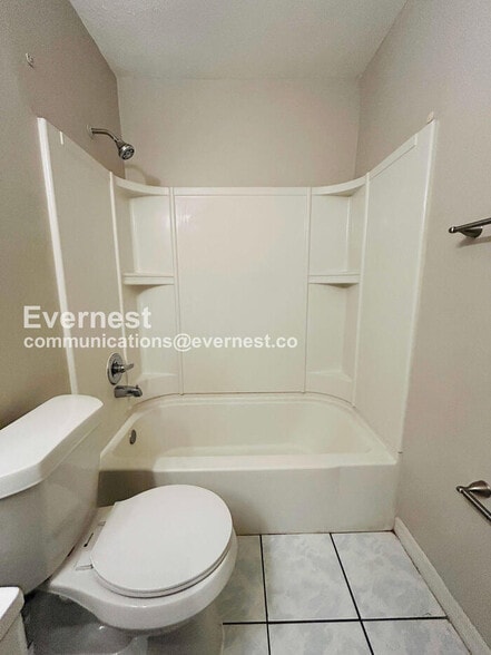 Building Photo - 4420 Snapper St