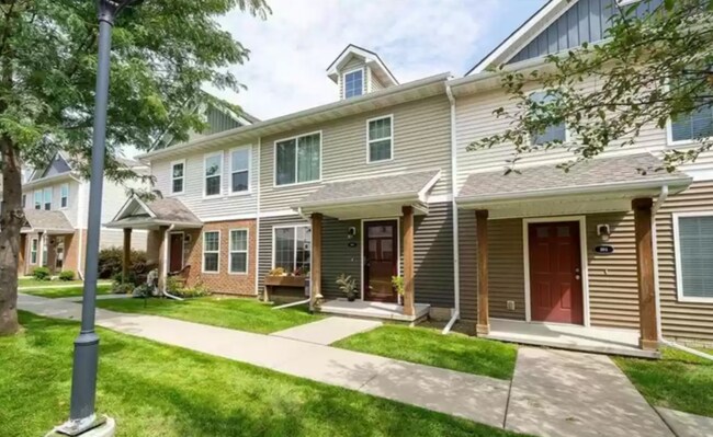 Building Photo - 9055 Coneflower Dr
