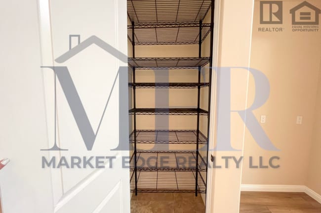 Building Photo - 3Bed/2.5Bath Townhouse in Carefree! $4499 MOVE-IN SPECIAL! Move-In Ready on 04/09/2026!