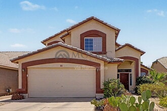 Building Photo - 820 N Granada Dr