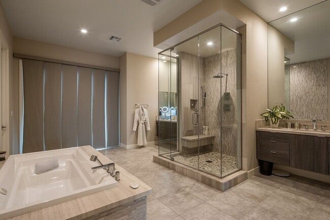 Building Photo - Luxury Home located in The Ridges of Summe...
