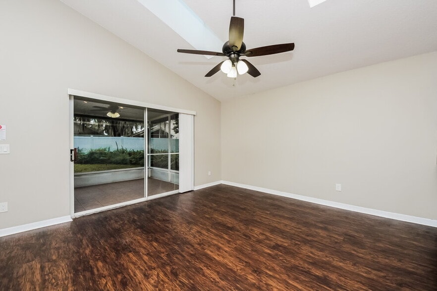 Building Photo - 1820 Greenbrook Ct