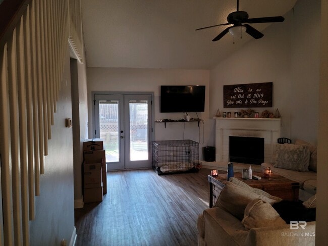 Building Photo - 1000 Dolive Springs Dr