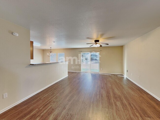 Building Photo - 2630 Coach House Loop